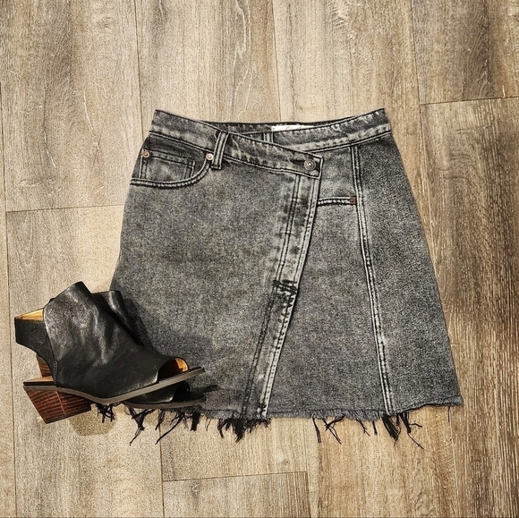 *NWOT* Free People We The Free Parker Wrap Mini Skirt - Picture 2 of 6